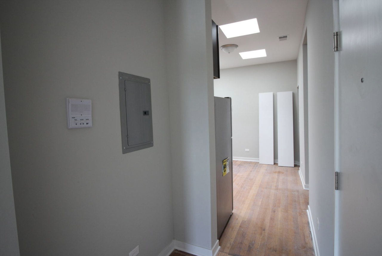 4208 N Milwaukee Ave #2F - Photo 5 of 10