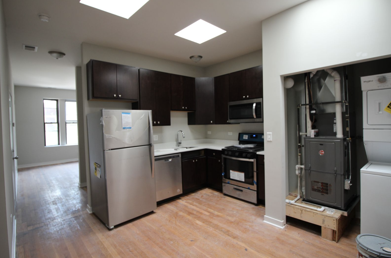 4208 N Milwaukee Ave #2F - Photo 6 of 10