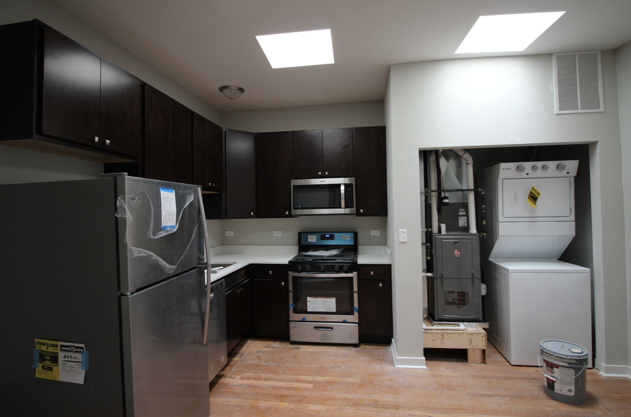 4208 N Milwaukee Ave #2F - Photo 7 of 10