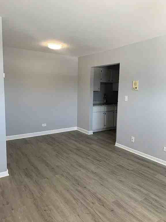 392 Executive Dr #205 - Photo 4 of 4