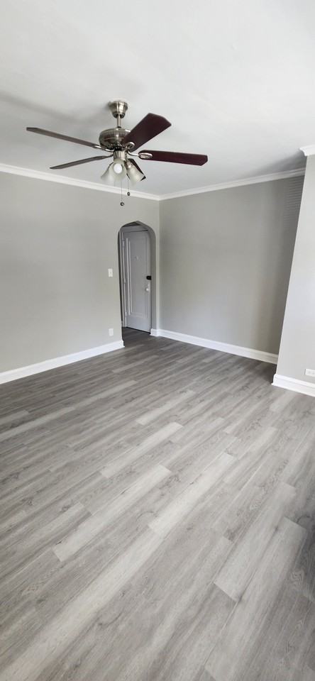 1302 Ridgeland Ave #2W - Photo 4 of 13