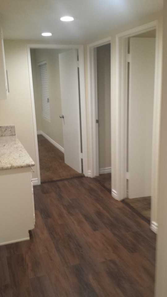 2521 W Sunflower Ave #L - Photo 5 of 17