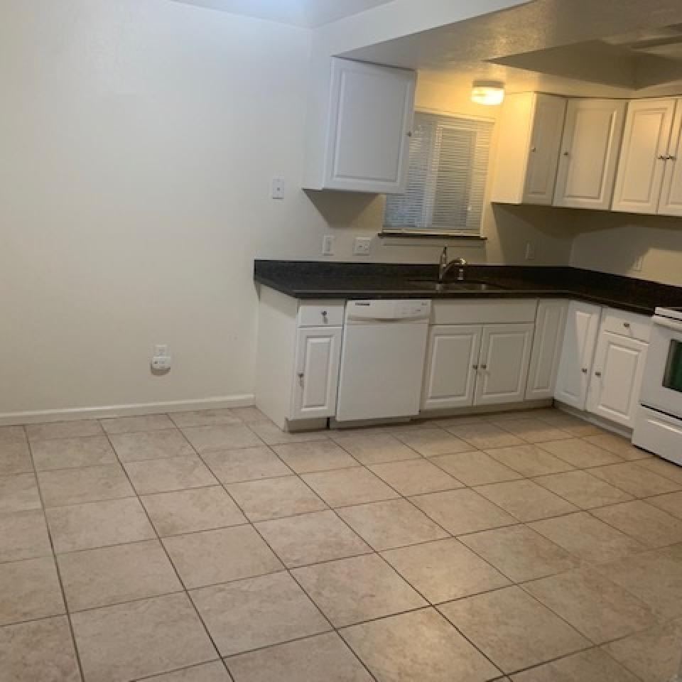 275 11th St #275 - Photo 4 of 15