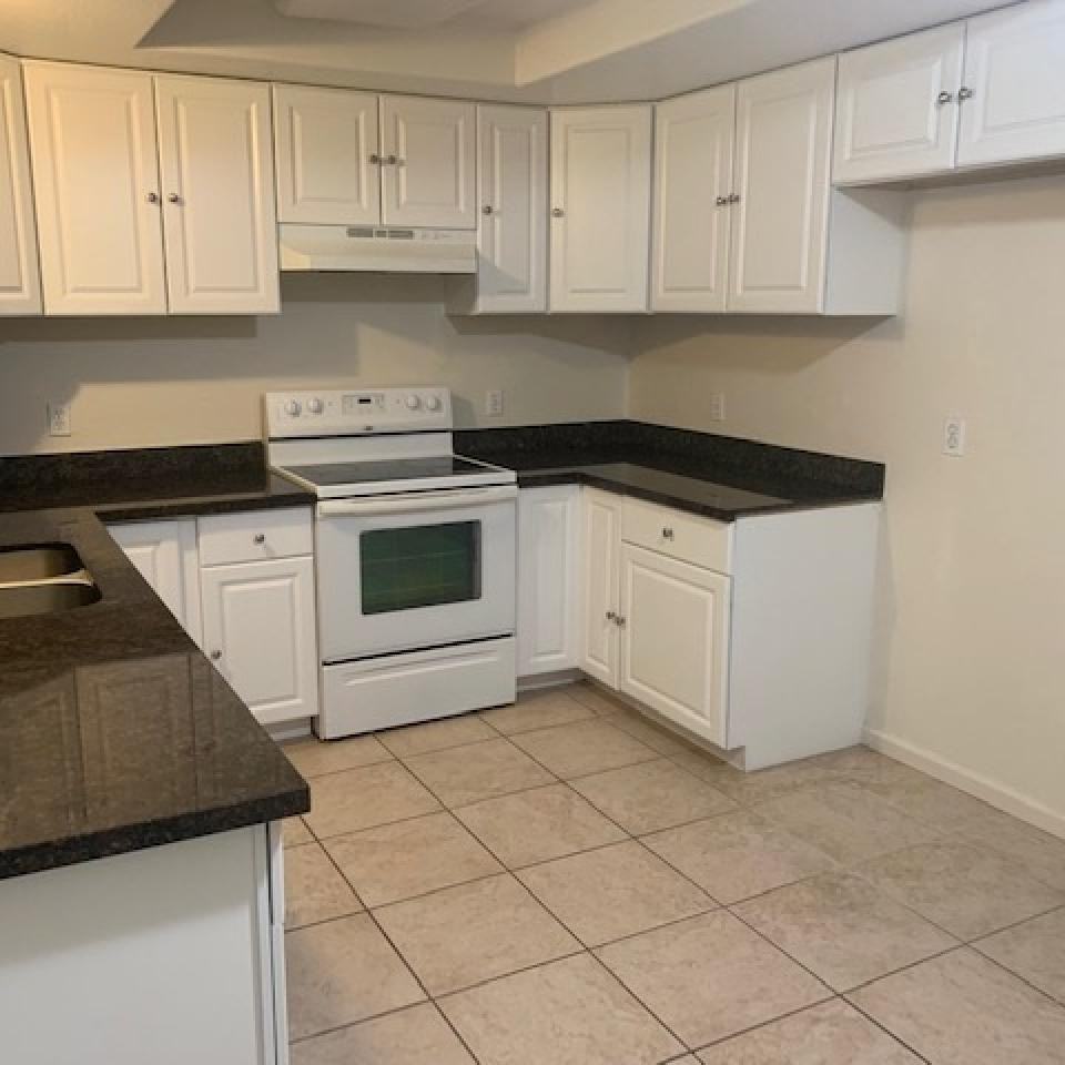 275 11th St #275 - Photo 5 of 15