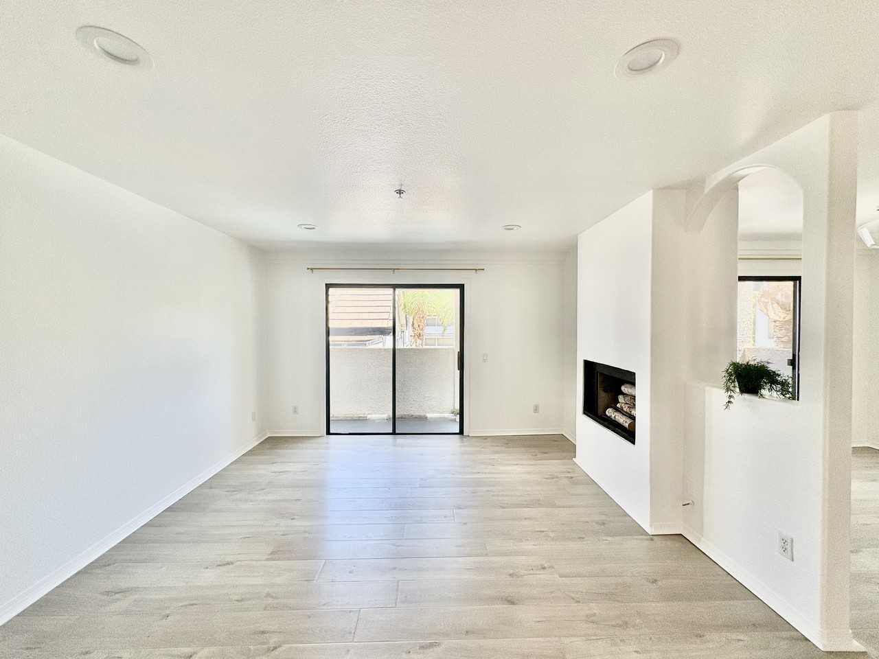17735 Kinzie St #NA - Photo 3 of 15