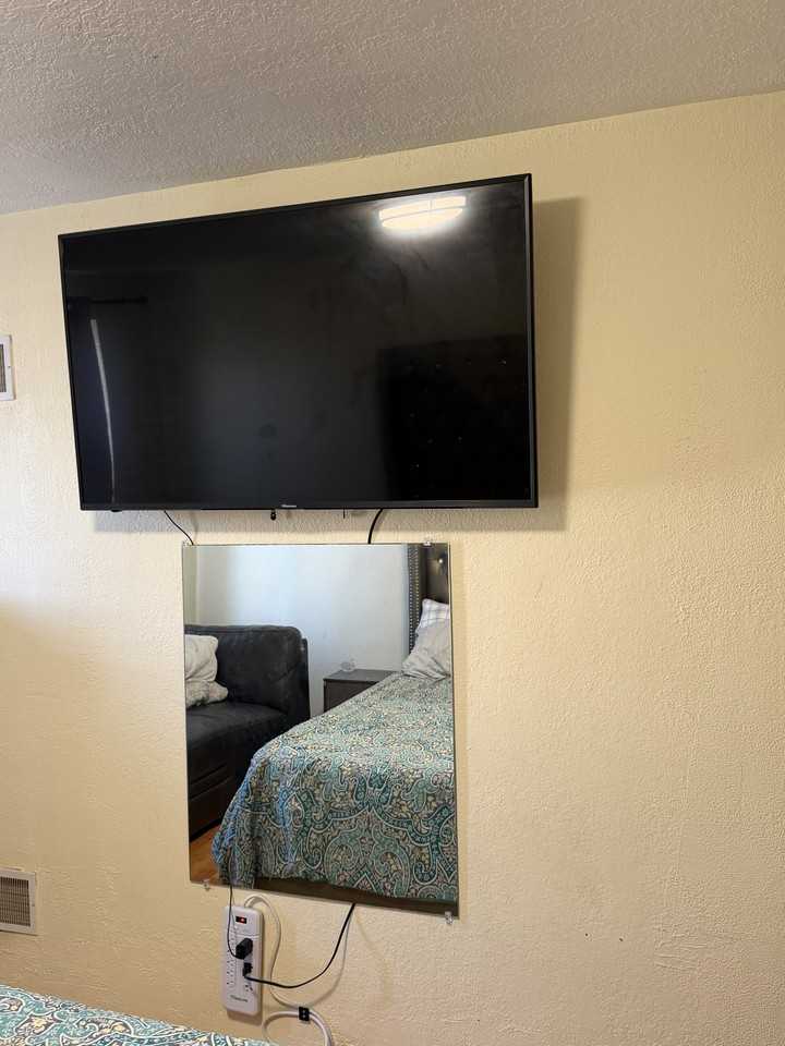 457 River Dr #2 - Photo 4 of 5
