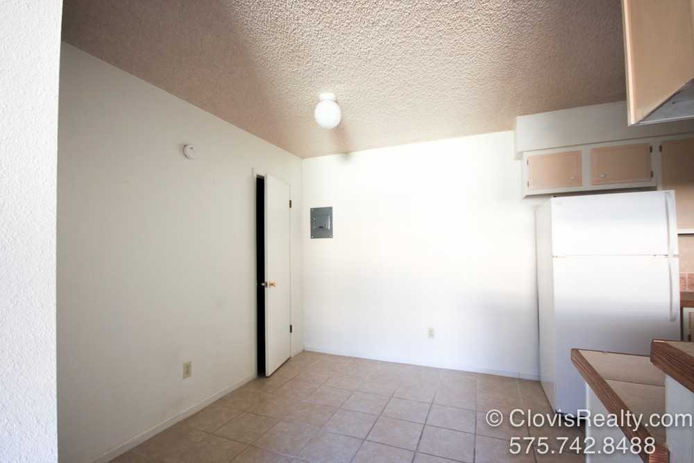 1920 W 21st St #5 - Photo 7 of 12