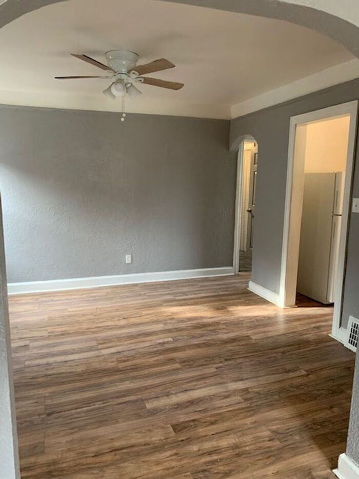 14753 Saint Marys St - Photo 3 of 5