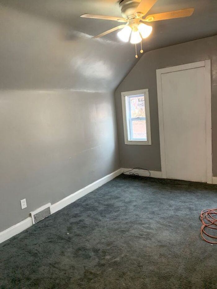 14753 Saint Marys St - Photo 4 of 5