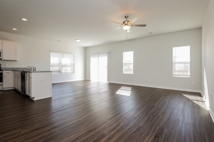 107 Percheron Dr - Photo 3 of 13