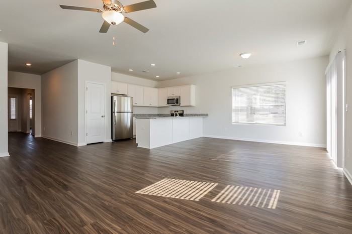 107 Percheron Dr - Photo 4 of 13