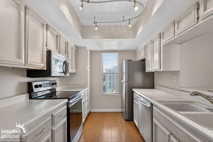 7502 E Thomas Rd #309 - Photo 3 of 24