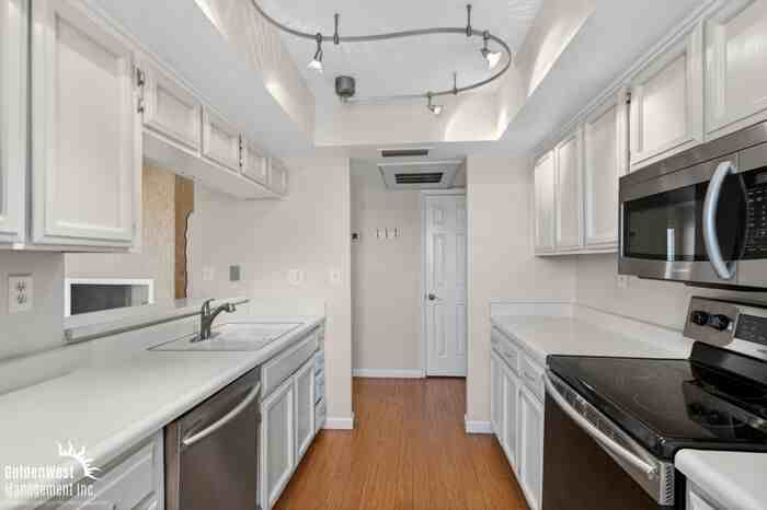 7502 E Thomas Rd #309 - Photo 5 of 24