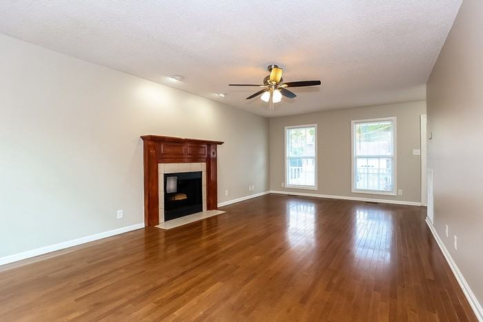 951 Roedeer Dr - Photo 5 of 13