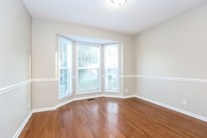 951 Roedeer Dr - Photo 6 of 13