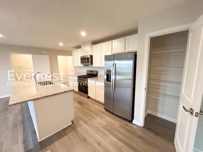 8555 Erie Loop - Photo 4 of 23