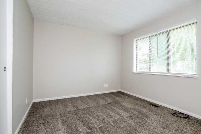 424 Merravay Dr - Photo 6 of 10