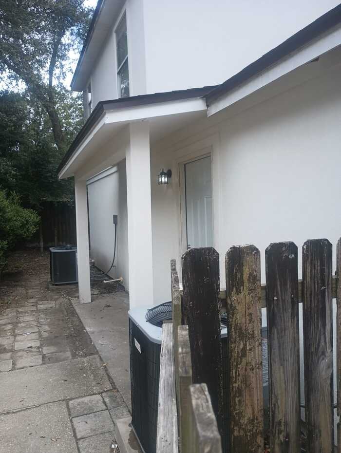 749 Brook Meadow Ln - Photo 2 of 21