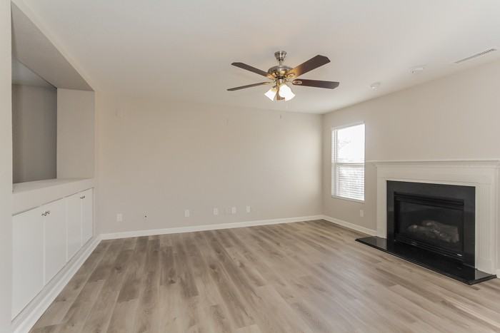 12700 Frank Wiley Ln - Photo 5 of 16