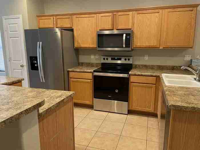 14627 W Crocus Dr - Photo 4 of 24