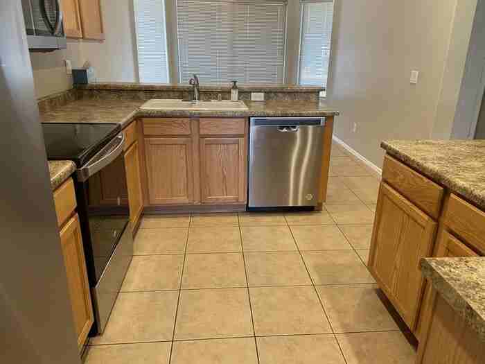 14627 W Crocus Dr - Photo 6 of 24