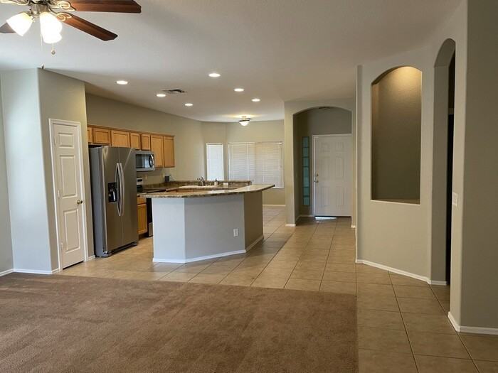 14627 W Crocus Dr - Photo 7 of 24