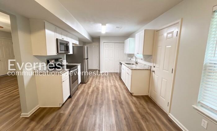 506 Chestnut Ln - Photo 5 of 23