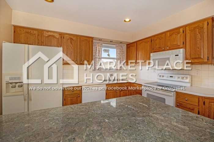 39231 Bella Vista Dr - Photo 4 of 22