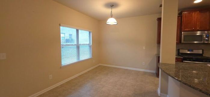 515 Sea Dunes Ct - Photo 5 of 23