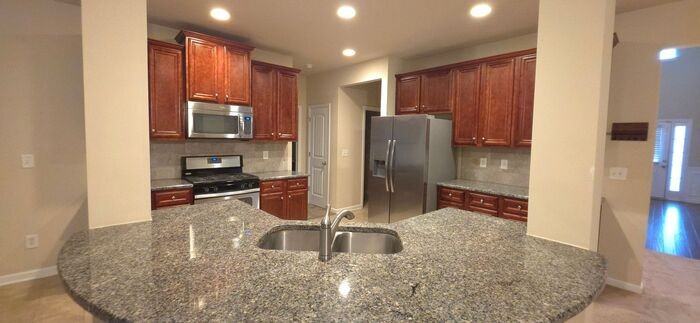 515 Sea Dunes Ct - Photo 6 of 23