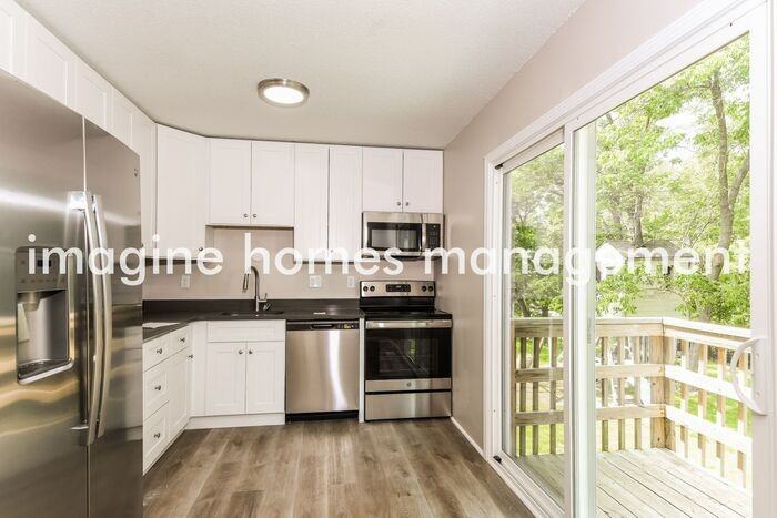 2911 Sean Pkwy - Photo 6 of 17