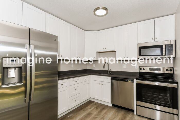 2911 Sean Pkwy - Photo 7 of 17