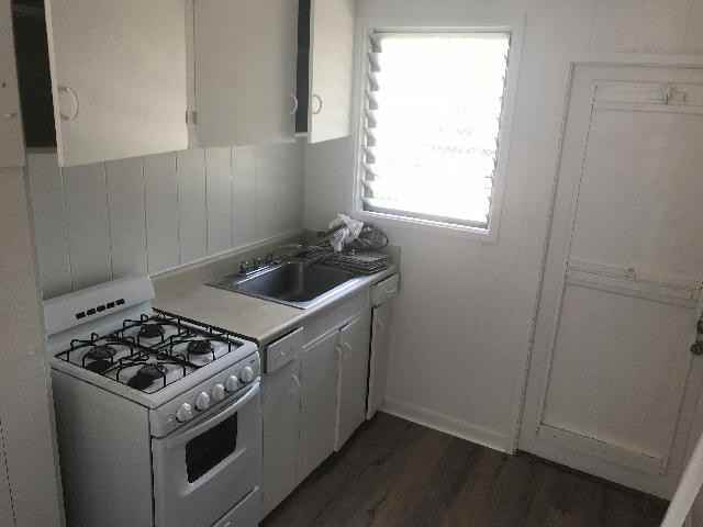1610 Emerson St - Photo 2 of 4