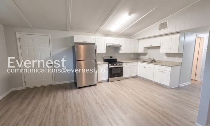 508 Landers St - Photo 4 of 22