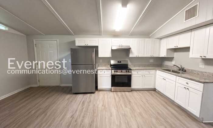 508 Landers St - Photo 5 of 22