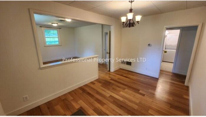 8 Glade Ct - Photo 4 of 19