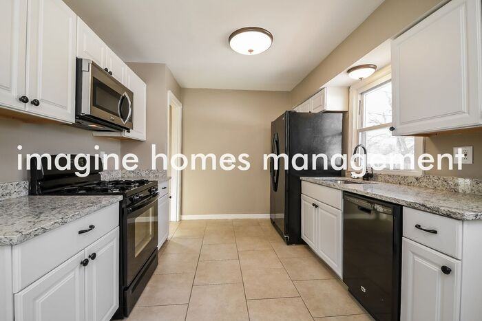 4142 W 210th St - Photo 6 of 16