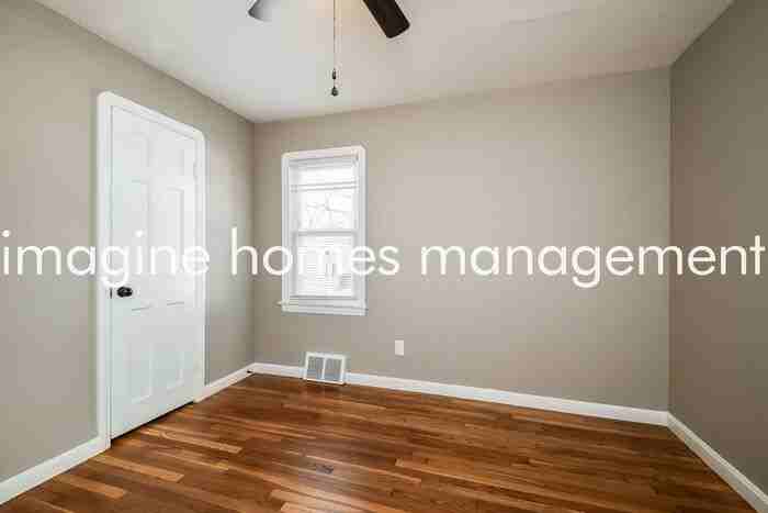 4142 W 210th St - Photo 7 of 16