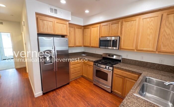 69 Ede Ln - Photo 4 of 30