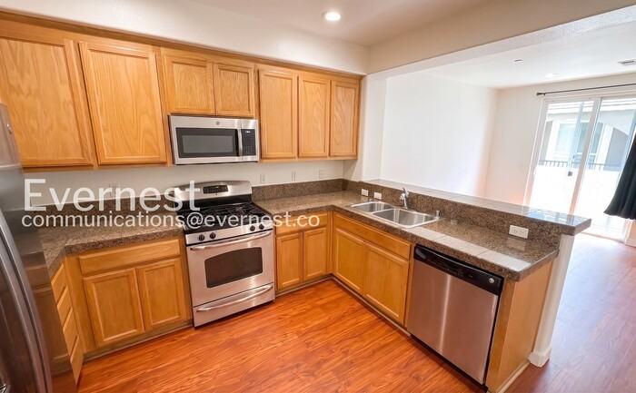 69 Ede Ln - Photo 5 of 30