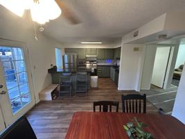 featured image of 2221 W Farmdale Ave #23