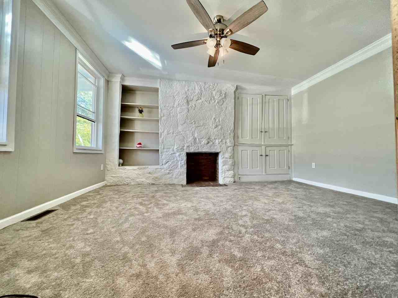 427 Valley St #427-1-2 - Photo 6 of 12
