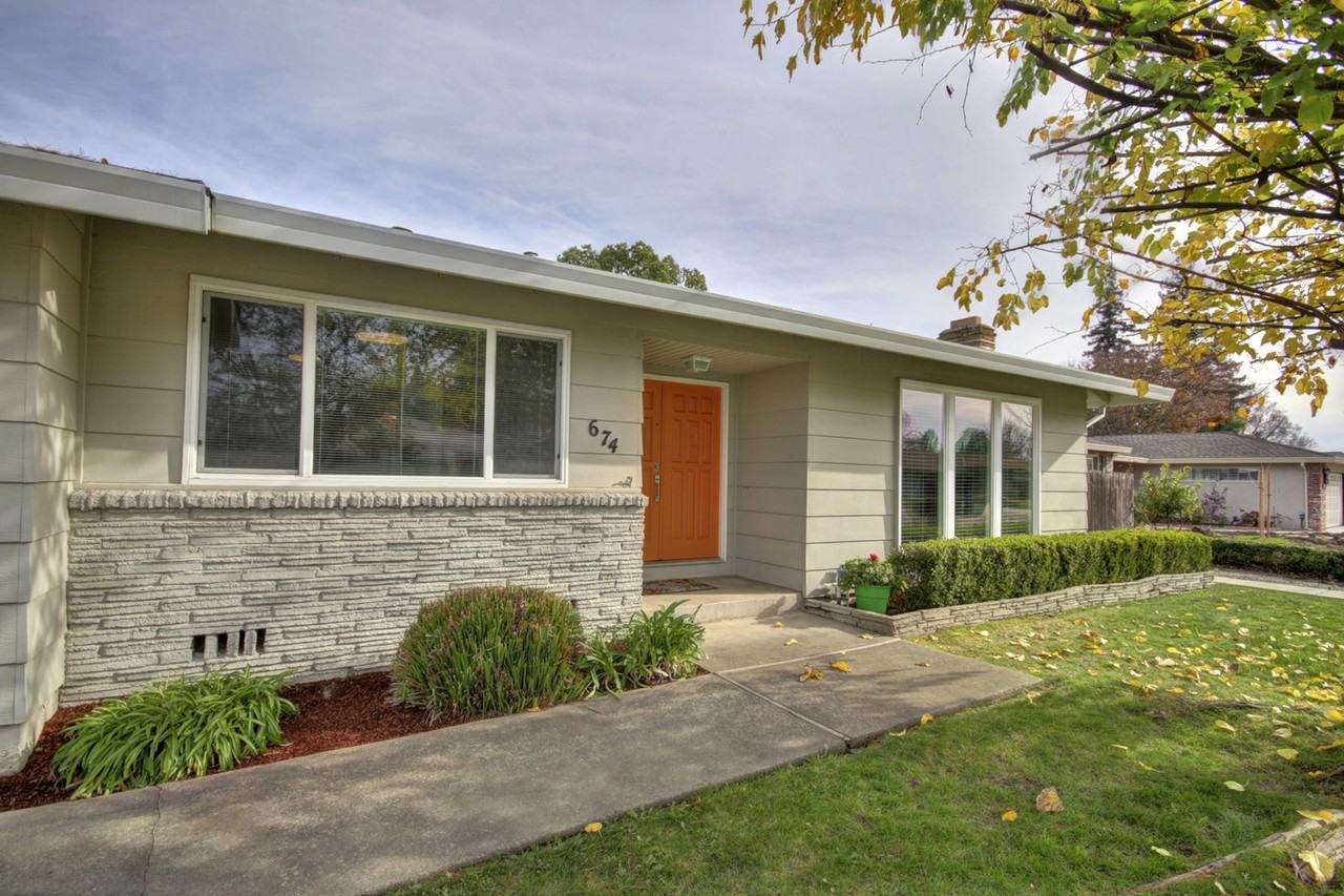 674 Clipper Way #NA - Photo 2 of 22