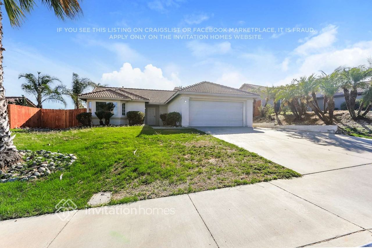 28663 Eridanus Dr - Photo 3 of 17