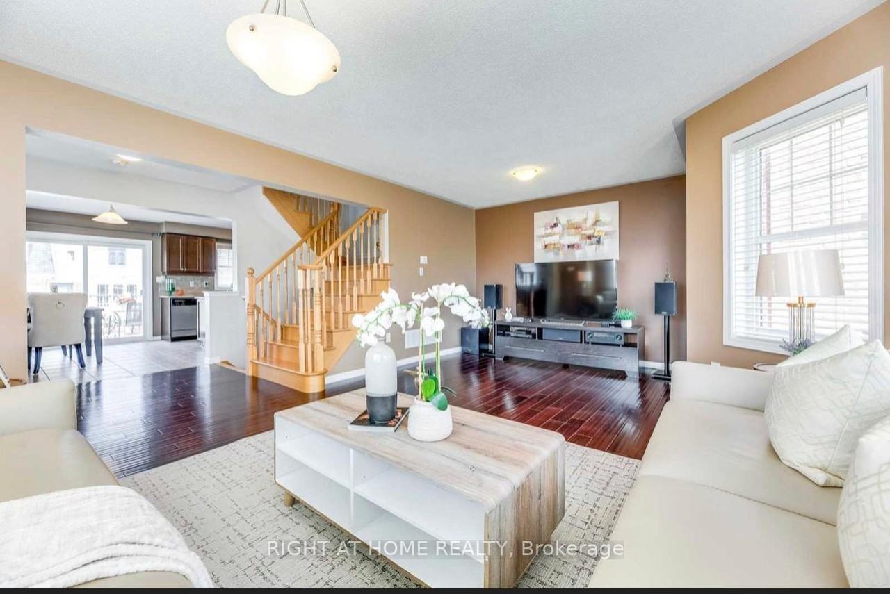 638 Holly Avenue - Photo 3 of 16