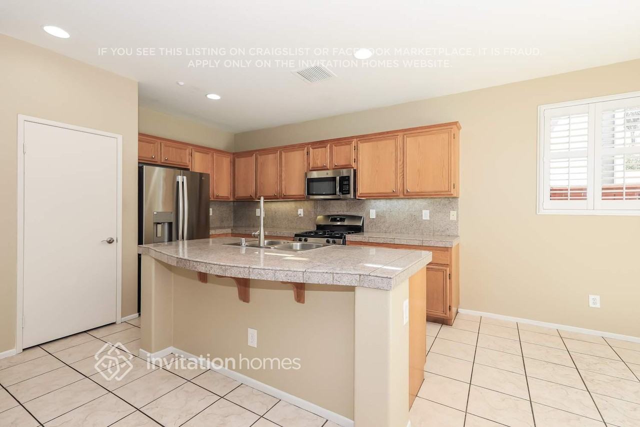 4672 Countrygate Ct - Photo 7 of 18