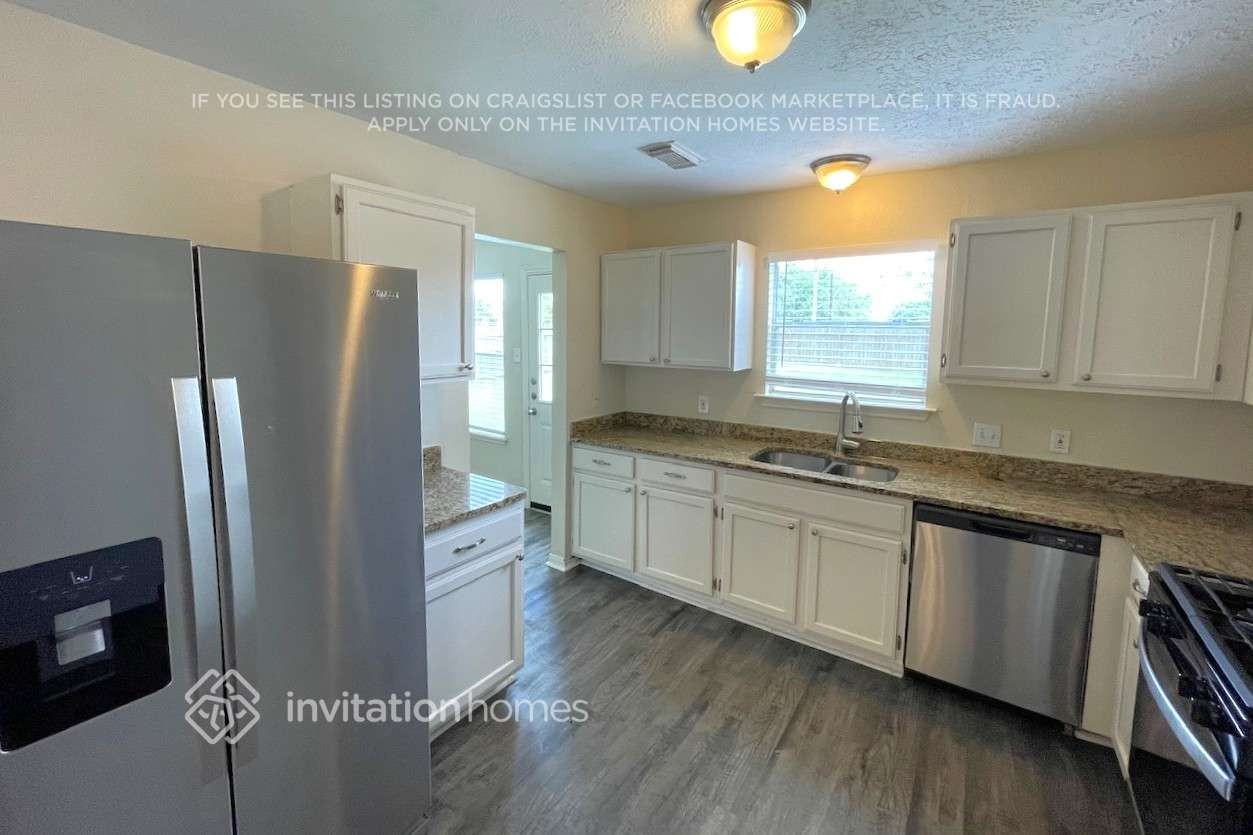 7134 Cheshire Park Rd - Photo 3 of 18