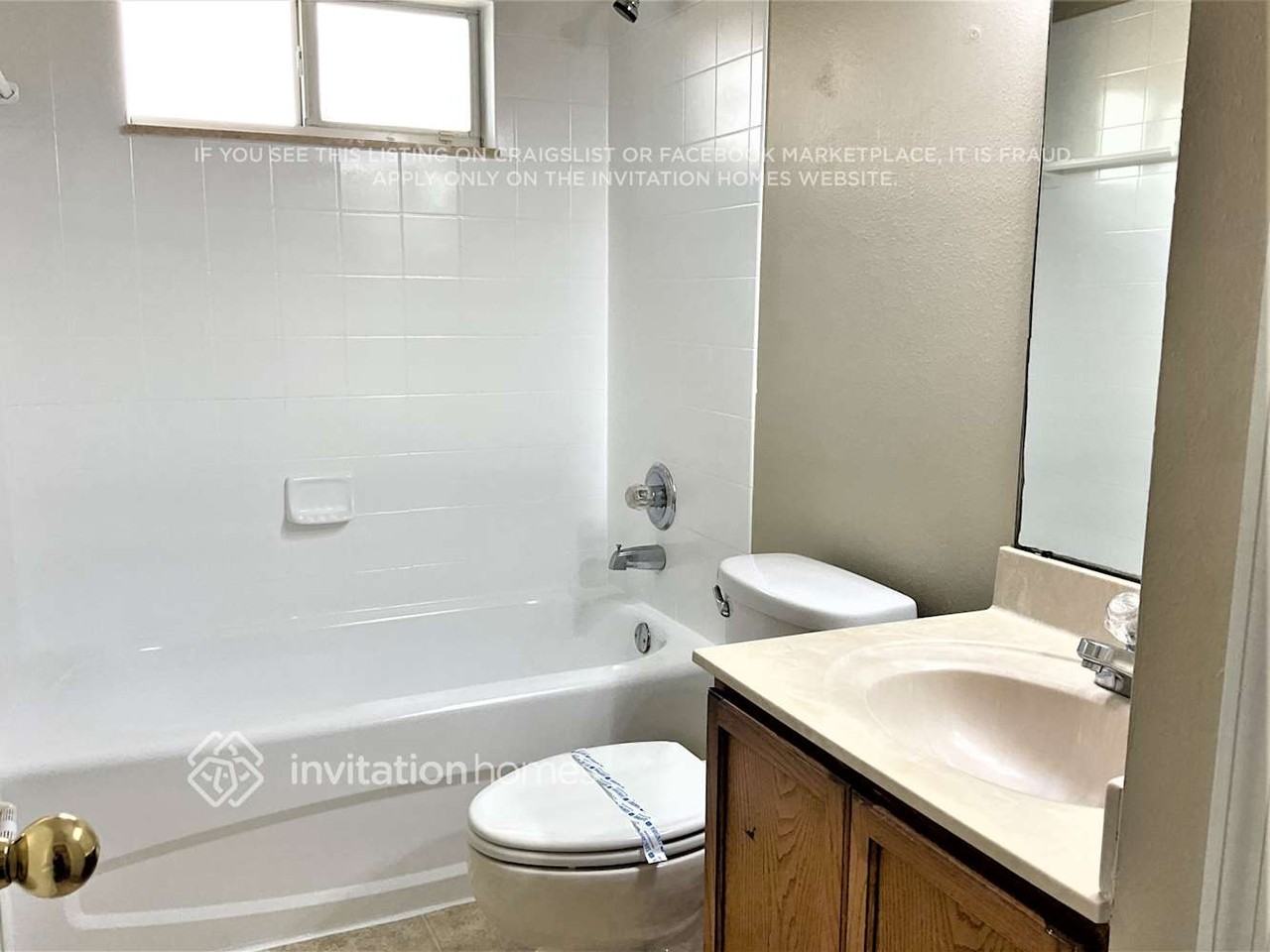15517 Lake Bella Vista Dr - Photo 4 of 6