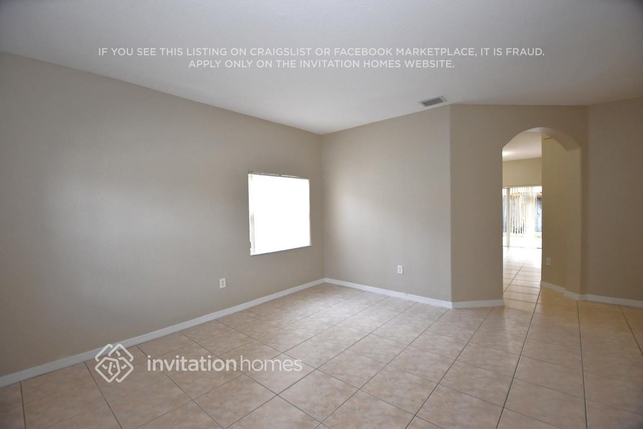 18051 Sw 144th Ct - Photo 3 of 13