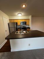 featured image of 1000 Columbine Dr